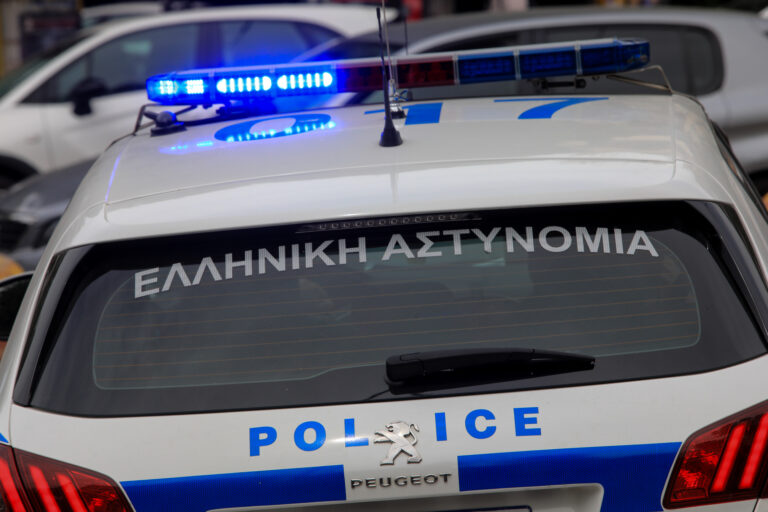 Οικογενειακή τραγωδία στη Νέα Σμύρνη: Πατέρας δολοφόνησε τον 45χρονο γιο του με μαχαίρι