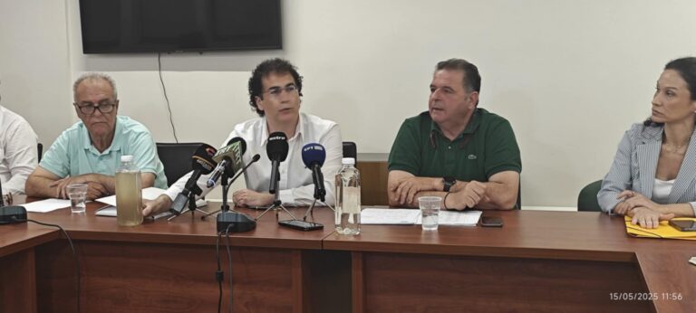 ΔΕΥΑΜΒ – Αργ. Κοπάνας: Καμία σχέση με τα δίκτυα της επιχείρησης η ρύπανση του λιμανιού