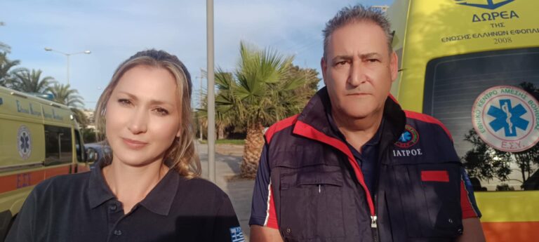 Ηράκλειο: Τι λένε οι διασώστες του ΕΚΑΒ που βρήκαν το νεογέννητο στα σκουπίδια