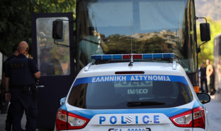 Δολοφονία 41χρονου στην Ραφήνα: Στον ανακριτή οι τρεις συλληφθέντες – «Δεν ήθελα να τον σκοτώσω, ήμουν υπό την επήρεια ναρκωτικών» λέει ο 46χρονος
