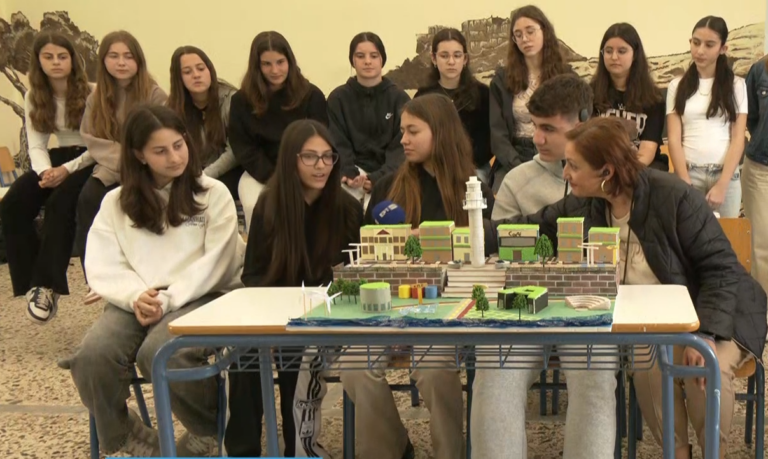 “Επινοούμε τον κόσμο του 2050”: Μαθητές από την Αλεξανδρούπολη πήραν το τρίτο βραβείο στον εθνικό διαγωνισμό Γαλλοφωνίας