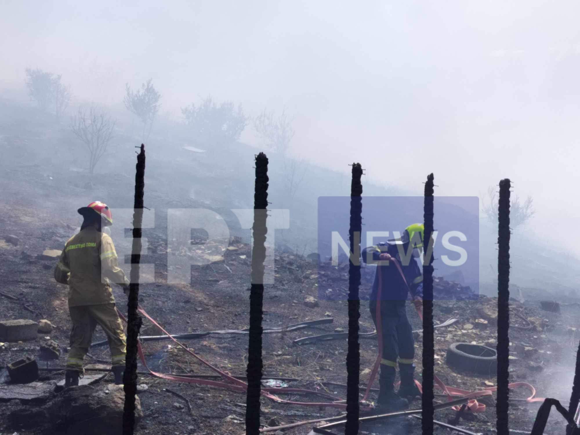 Ηράκλειο: Μεγάλη κινητοποίηση για πυρκαγιά στον καταυλισμό των Ρομά – Τέθηκε υπό μερικό έλεγχο (βίντεο)