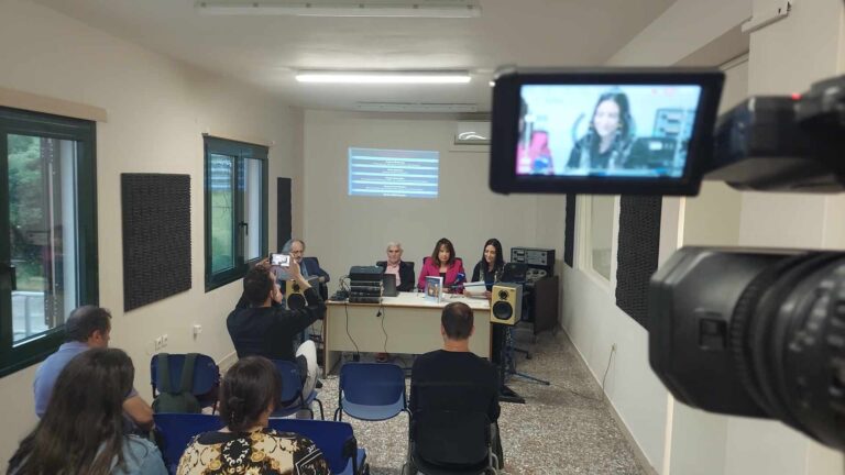 «Ήχος Ραδιοφώνου» – Παρουσιάστηκε στην ΕΡΤ Κέρκυρας το βιβλίο του Σπύρου Καβακόπουλου