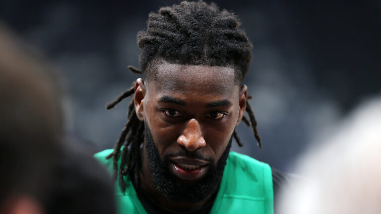 Ο Ματίας Λεσόρ στα χέρια του «μάγου» της ποδοκνημικής που εμπιστεύονται οι θρύλοι