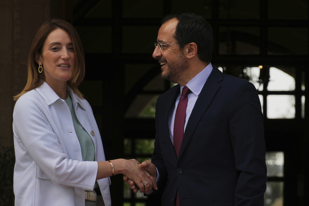 Ρ. Μέτσολα: Στηρίζουμε σταθερά την Κύπρο