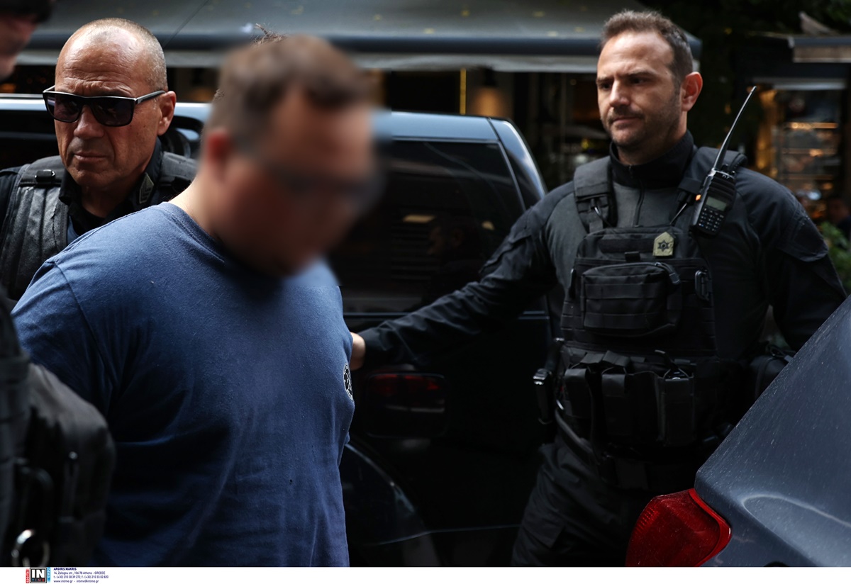 Σοκάρει η κυνική ομολογία του 21χρονου στη Λάρισα: Είχα πιει, θόλωσα και χτύπησα τη μητέρα μου με ένα μαχαίρι