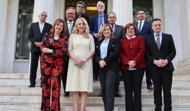 Παρουσιάστηκε στο Μουσείο Μπενάκη το πρόγραμμα του Διεθνούς Θερινού Πανεπιστημίου «Ελληνική Γλώσσα, Πολιτισμός και ΜΜΕ» που θα πραγματοποιηθεί στη Βοστώνη