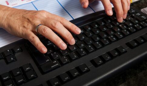 Και δεύτερη παράσταση «Δε Saltarismed» για τη «Φλόγα» μετά το sold out της Χαράς Τσιώλη στον Βόλο