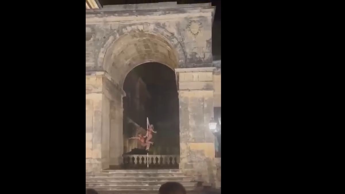 Κέρκυρα: Μήνυση του Δήμου και του Μουσείου Ασιατικής Τέχνης για το pole dancing στα Ανάκτορα