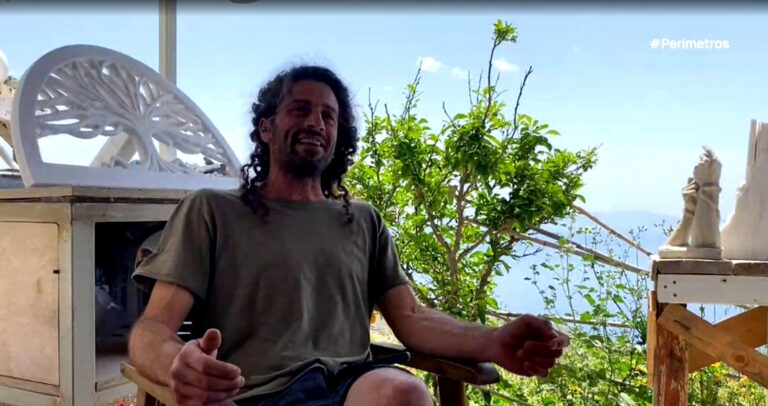Ν. Ριζόπουλος: Ο καλλιτέχνης που από τη Λαμία εγκαταστάθηκε στην Τήνο για να μυηθεί στα μυστικά της μαρμαροτεχνίας