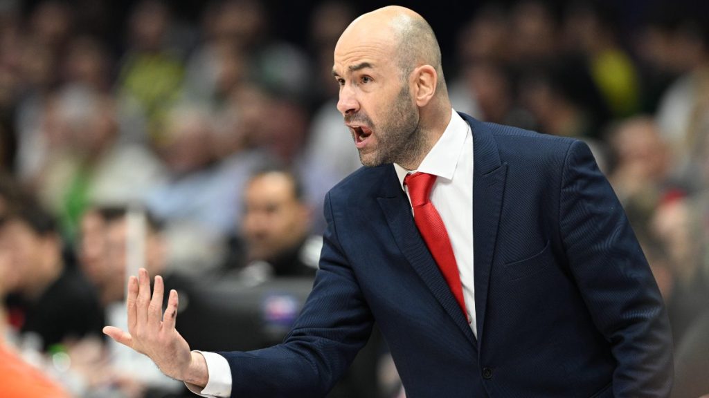 Σπανούλης: «Δεν έπαιξα μόνο κόντρα στον Ολυμπιακό, αλλά απέναντι στην οικογένειά μου»