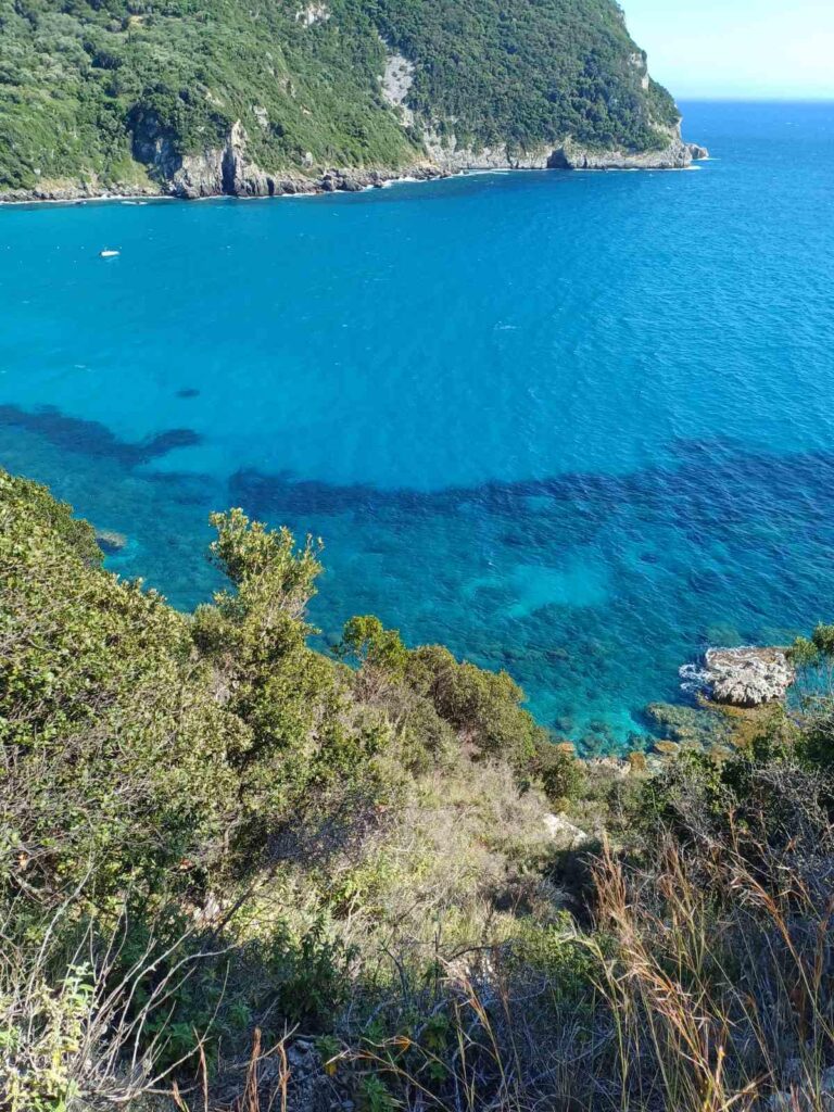 Χαλκιδική: Φουσκωτή βάρκα στην οποία επέβαινε ένα επτάχρονο αγόρι παρασύρθηκε στα ανοιχτά – Το παιδί διασώθηκε και μεταφέρθηκε στην ακτή