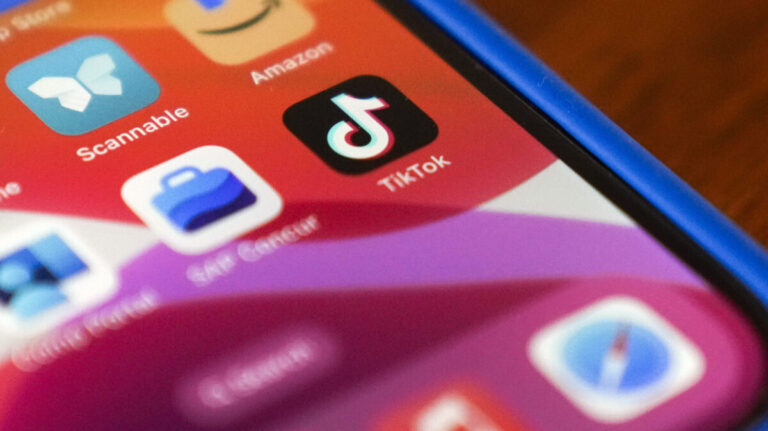 TikTok: Η απάντηση στην Ευρωπαϊκή Επιτροπή μετά την κατηγορία για τη μη διαφάνεια στις διαφημίσεις