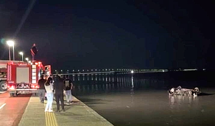 Μεσολόγγι: Χωρίς τις αισθήσεις του 24χρονος οδηγός οχήματος που έπεσε στην Τουρλίδα