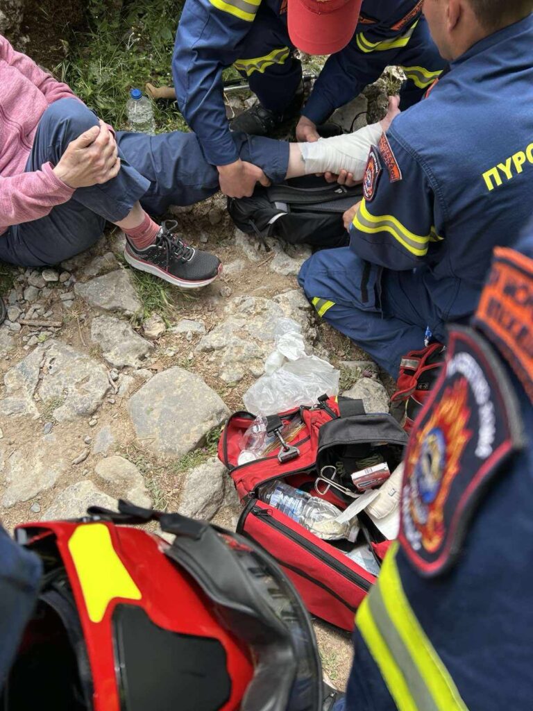 Κρήτη: 70χρονη τραυματίστηκε σε φαράγγι – Μεγάλη κινητοποίηση της Πυροσβεστικής 3 Χανιά: 70χρονη τραυματίστηκε στο φαράγγι της Ίμπρου στα Σφακιά – Μεγάλη κινητοποίηση της Πυροσβεστικής