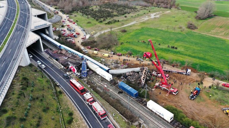Τέμπη: Στον Εφέτη Ανακριτή το πόρισμα του καθηγητή Καρώνη του ΕΜΠ – «Εφικτός ο σχηματισμός πυρόσφαιρας σε συνθήκες ηλεκτρικού τόξου»