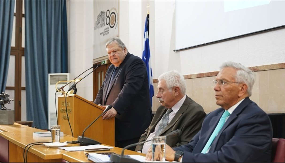 Στην παρουσίαση του βιβλίου του Γ. Βαληνάκη για τα ελληνοτουρκικά ο Ευάγγελος Βενιζέλος