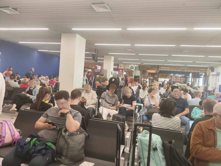 Χανιά: Καθυστέρηση σε πτήση λόγω καιρού – Το αεροπλάνο προσγειώθηκε στο Ηράκλειο αντί για το αεροδρόμιο “Δασκαλογιάννης”