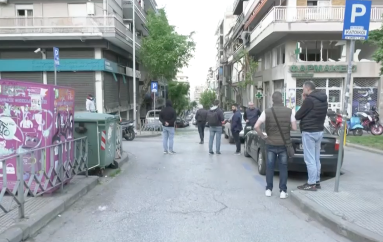Αυτόπτης μάρτυρας για έκρηξη σε πάρκινγκ στη Θεσσαλονίκη αποκλειστικά στο ΕΡΤNews: «Νόμισα ότι έγινε μέσα στο σπίτι μου»