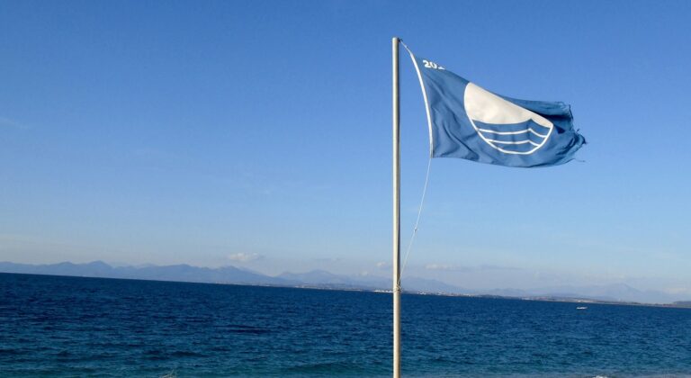 Κέρκυρα: 16 οι γαλάζιες σημαίες στο νησί για το 2025
