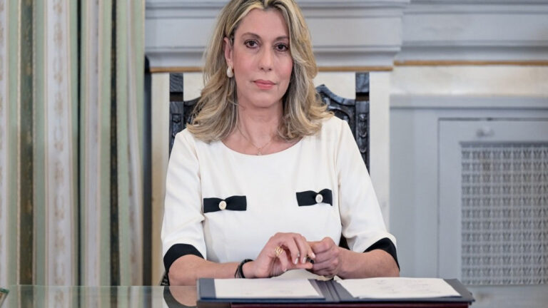 Στη Ρόδο σήμερα η υφυπουργός Τουρισμού Άννα Καραμανλή