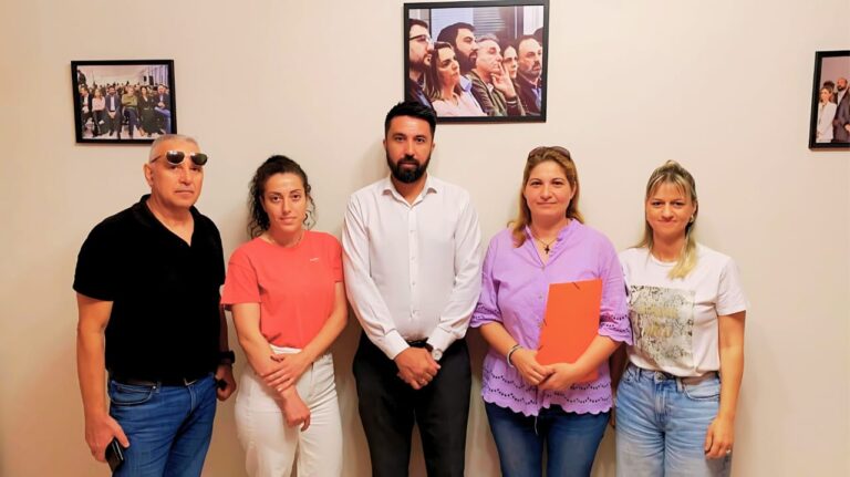 Συνάντηση του Οζγκιούρ Φερχάτ αντιπροσωπεία του Συλλόγου Εργαζομένων στη Δ.Ο.Υ Κομοτηνής