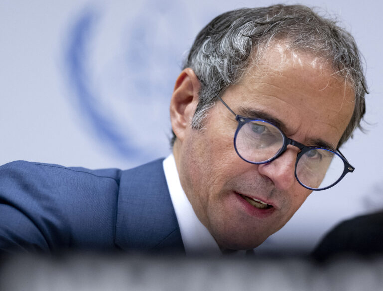 Γκρόσι: Προειδοποιεί το ΣΑ για υπαρξιακή απειλή κατά του παγκόσμιου καθεστώτος μη διάδοσης μετά τα αμερικανικά πλήγματα στο Ιράν