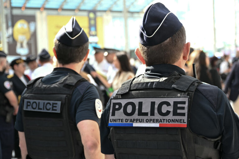 Πυροβολισμοί σε φτωχογειτονιά της γαλλικής πόλης Νιμ- Έξι τραυματίες, οι τέσσερις ανήλικοι