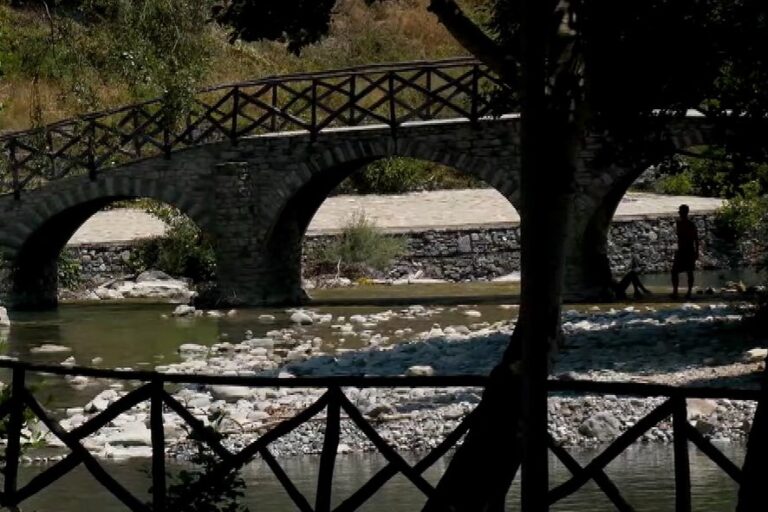 Καστοριά: «Summer party» στο Νεστόριο- «Ανάσα» δροσιάς στον ποταμό Αλιάκμονα