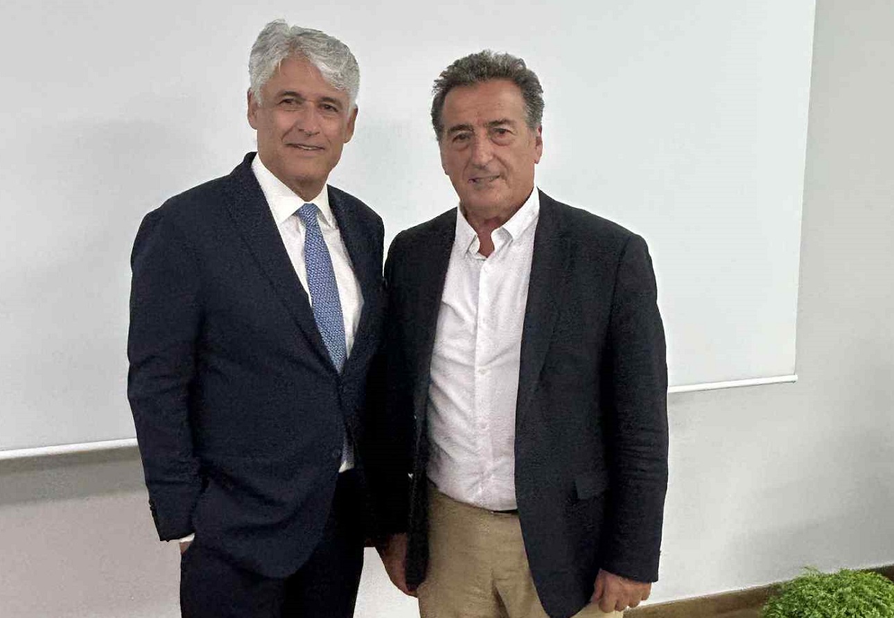 Α. Φιορεντίνος: «Η τουριστική ανάπτυξη δεν πρέπει να αλλοιώνει, αλλά να ενδυναμώνει τη φυσιογνωμία των νησιών»