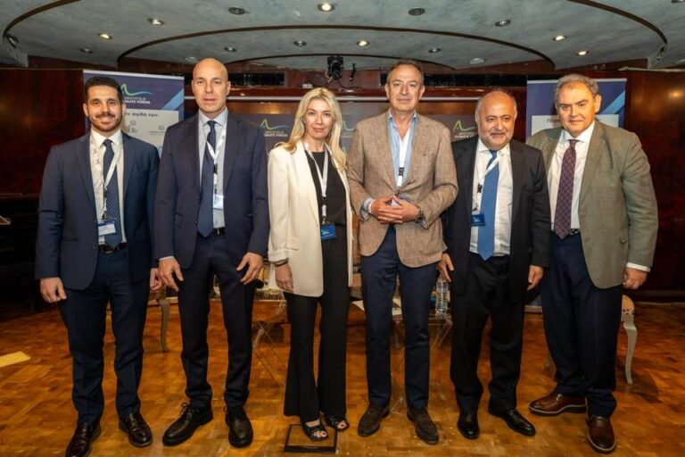 Ιωάννινα: Το πρόβλημα της αιθαλομίχλης λόγω καύσης βιομάζας παρουσίασε σε συνέδριο το δήμαρχος