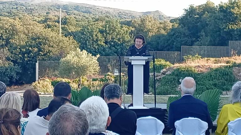 Ρέθυμνο: Εγκαίνια της έκθεσης «Αρχαϊκές ελίτ, πολεμιστές και πριγκίπισσες» από τη Λ. Μενδώνη στην αρχαία Ελεύθερνα
