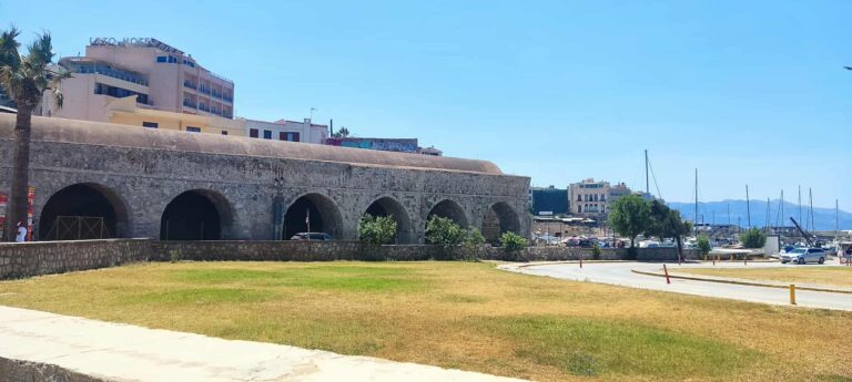 Ηράκλειο: Προχωρά η αποκατάσταση των νεωρίων – Τι ανακοίνωσε η Λίνα Μενδώνη