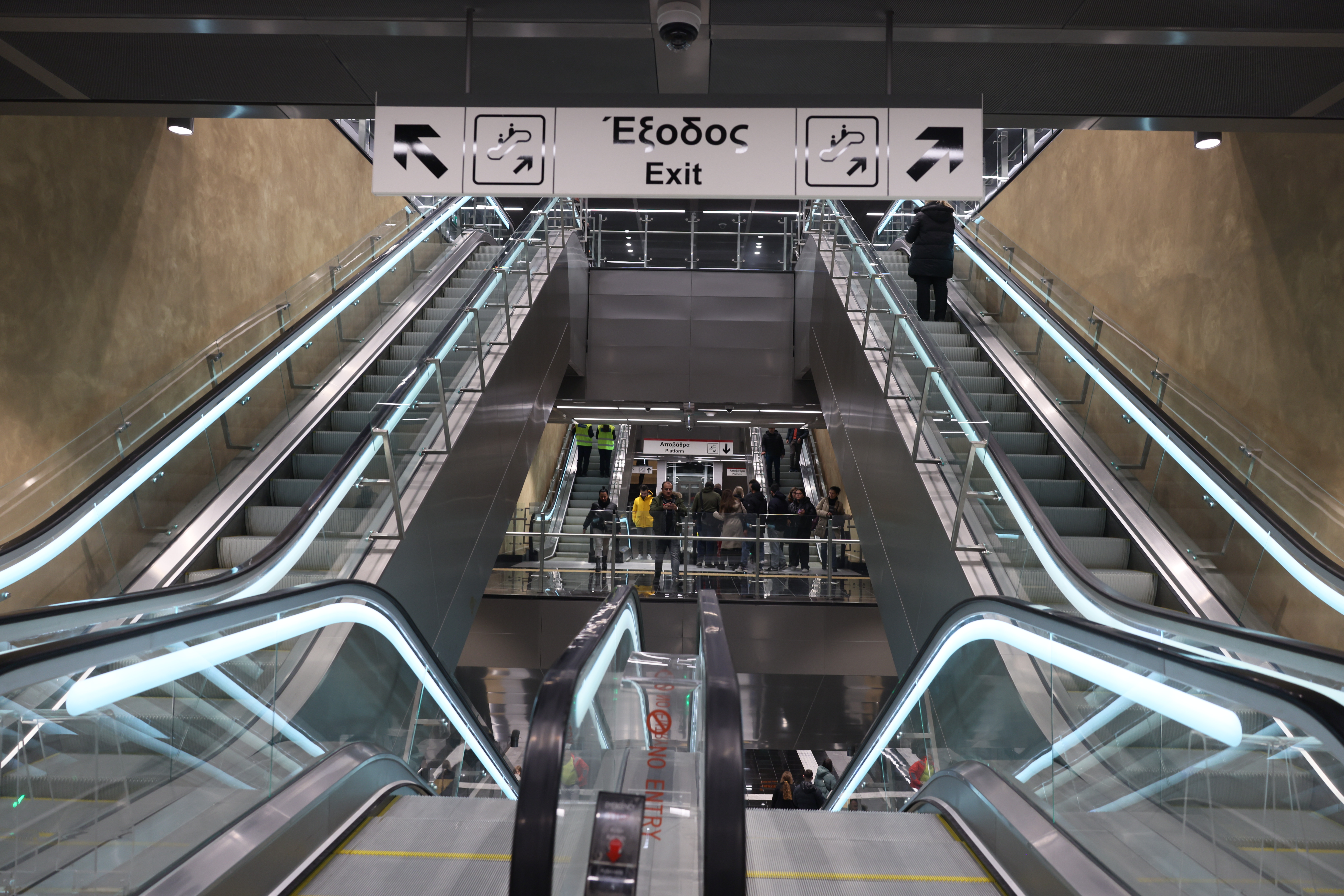 Θεσσαλονίκη: Εξελιγμένα συστήματα για ασφαλείς μετακινήσεις διαθέτει το Μετρό – Εξοικονόμηση 3 εκατ. ευρώ στον ΟΑΣΘ από τα ηλεκτρικά λεωφορεία