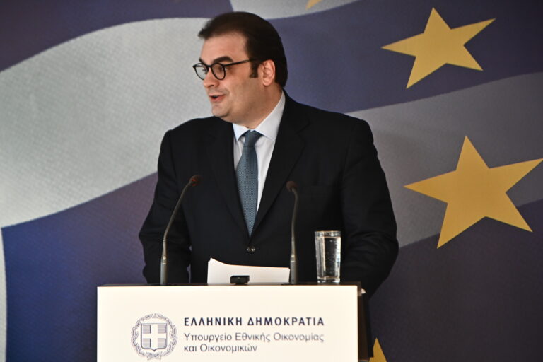Στο Παρίσι ο Κυριάκος Πιερρακάκης για την Υπουργική Διάσκεψη του ΟΟΣΑ
