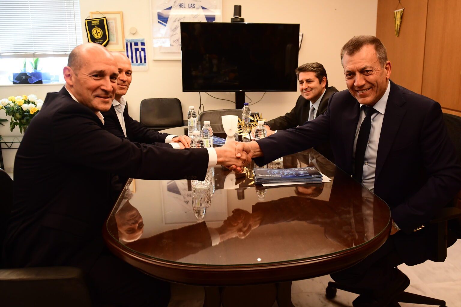 https://www.ertnews.gr/wp-content/uploads/2025/06/6577119-1536x1023.jpg