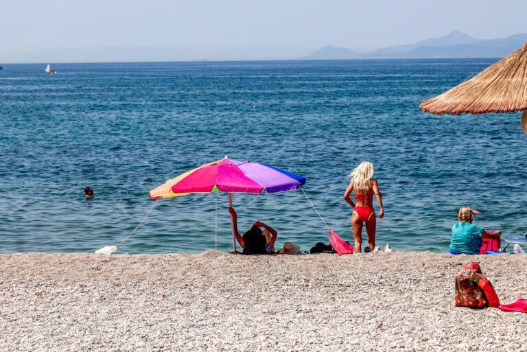 Καιρός: Αύριο η πιο ζεστή ημέρα — Ποιες πόλεις θα νιώσουν τους 37 βαθμούς – Πρόγνωση από την Α. Τυράσκη