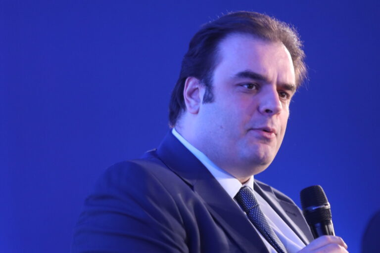 Κ. Πιερρακάκης: Οι τράπεζες πρέπει να ανταποκριθούν και να σταθούν στο ύψος των περιστάσεων