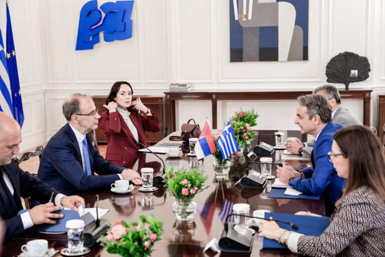 Συνάντηση του Πρωθυπουργού με τον Σέρβο ομόλογό του – Στο επίκεντρο ζητήματα ευρωπαϊκού και περιφερειακού ενδιαφέροντος