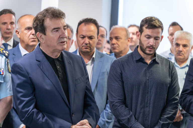 Μ. Χρυσοχοΐδης: «Στη μνήμη των θυμάτων τρομοκρατίας παίρνουμε κουράγιο και δύναμη να συνεχίσουμε το έργο μας, να κρατάμε την πατρίδα μας και τους πολίτες μας ασφαλείς»