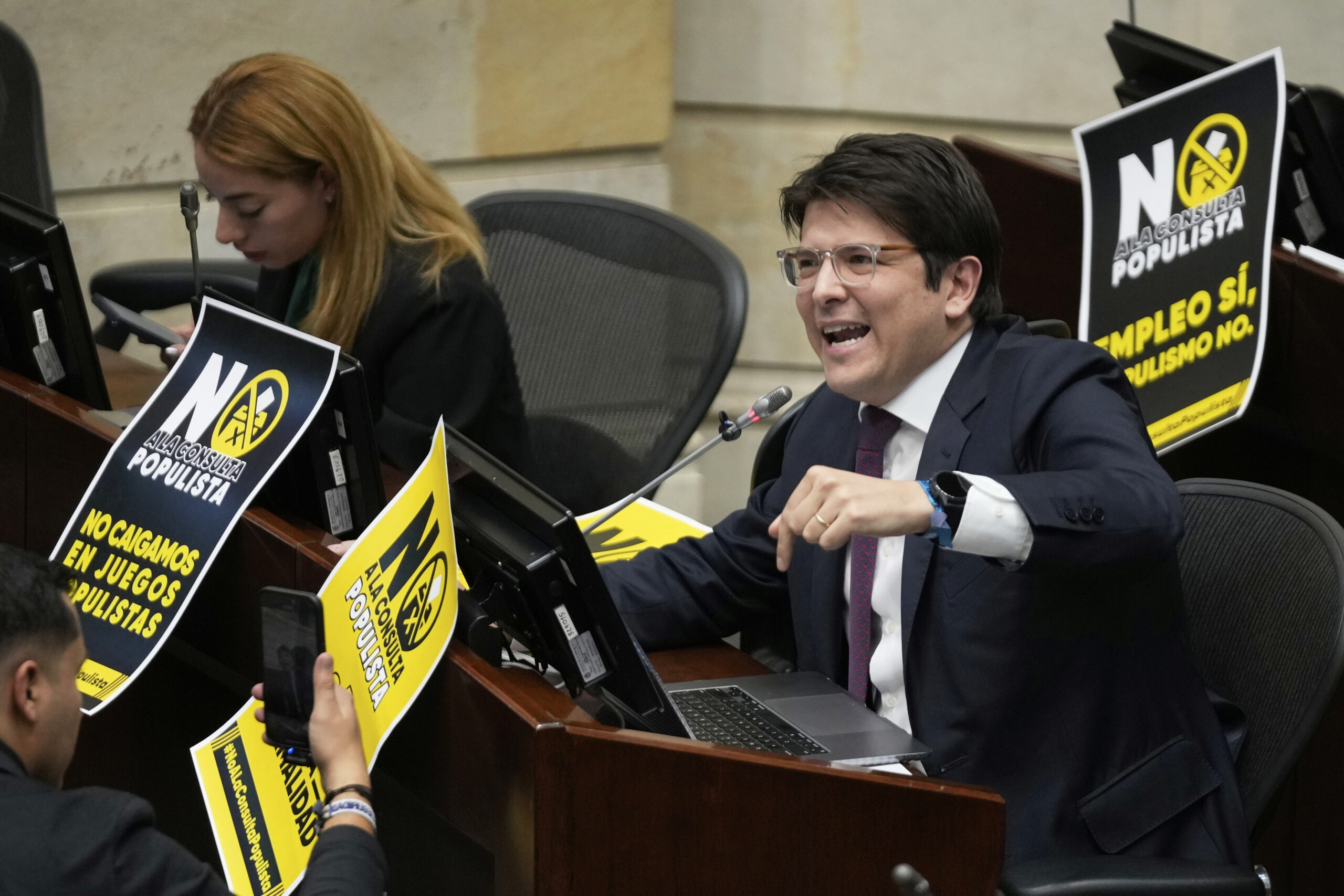 Κολομβία: Ένοπλη επίθεση εναντίον του υποψήφιου για την προεδρία Μιγκέλ Ουρίμπε – Κρίσιμη η κατάστασή του
