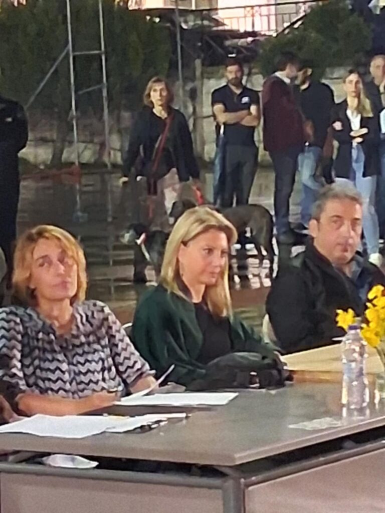 Πρωτοβουλία για τα Τέμπη – Σάμος: “Όχι ξανά άλλα Τέμπη” – Το σύνθημα των γονιών των θυμάτων