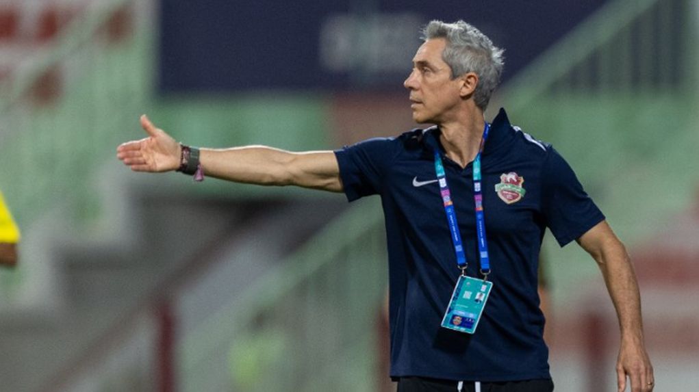 Α Bola: «Ο Πάουλο Σόουζα είναι μια ανάσα από την ΑΕΚ»