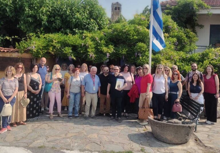 Επιμορφωτική περιήγηση εκπαιδευτικών σε πολιτιστικούς προορισμούς του Δήμου Τεμπών