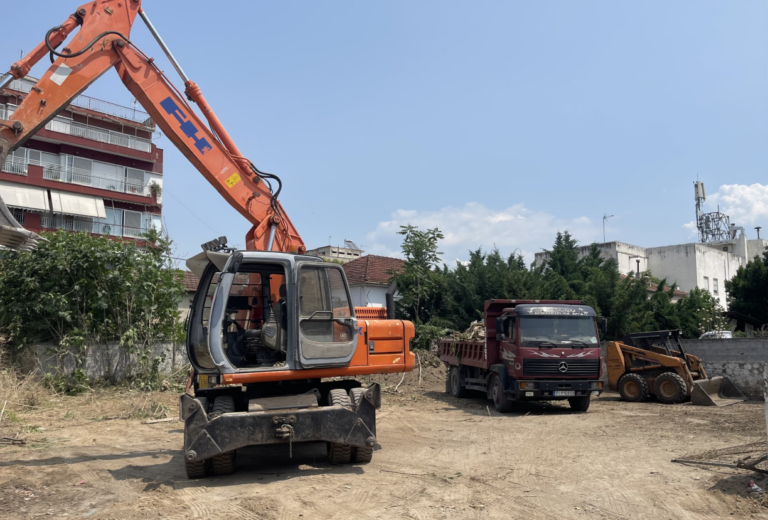 Νέος χώρος δωρεάν στάθμευσης στο κέντρο του Τυρνάβου