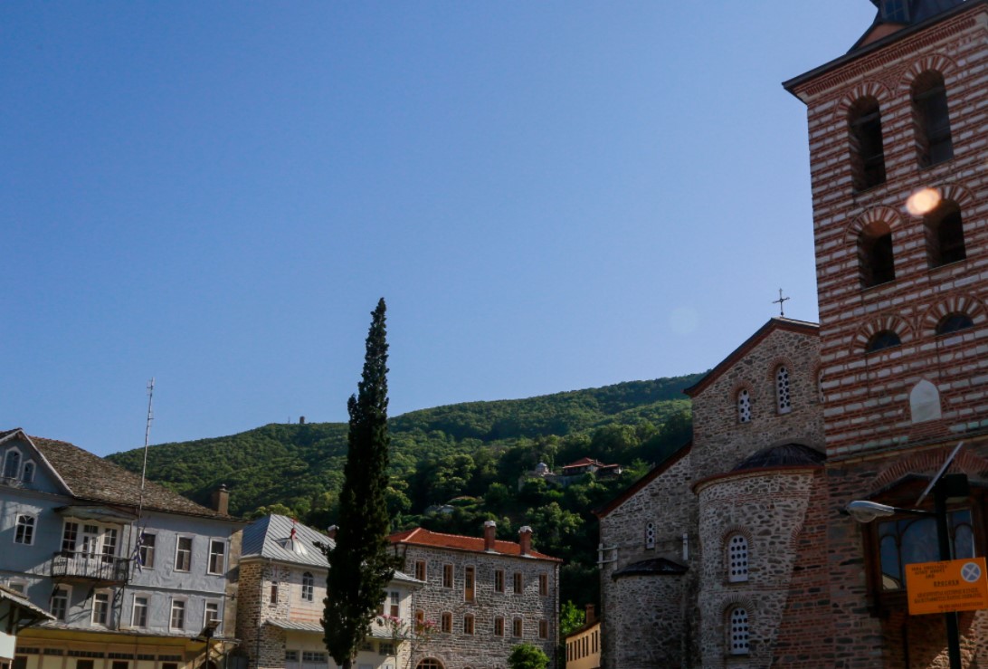 Επιχείρηση για τραυματισμένο προσκυνητή στο Άγιο Όρος