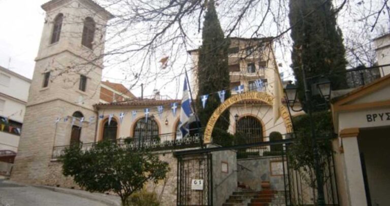 Κοζάνη: Πανηγυρίζει ο Ιερός Ναός Αγίων Αναργύρων