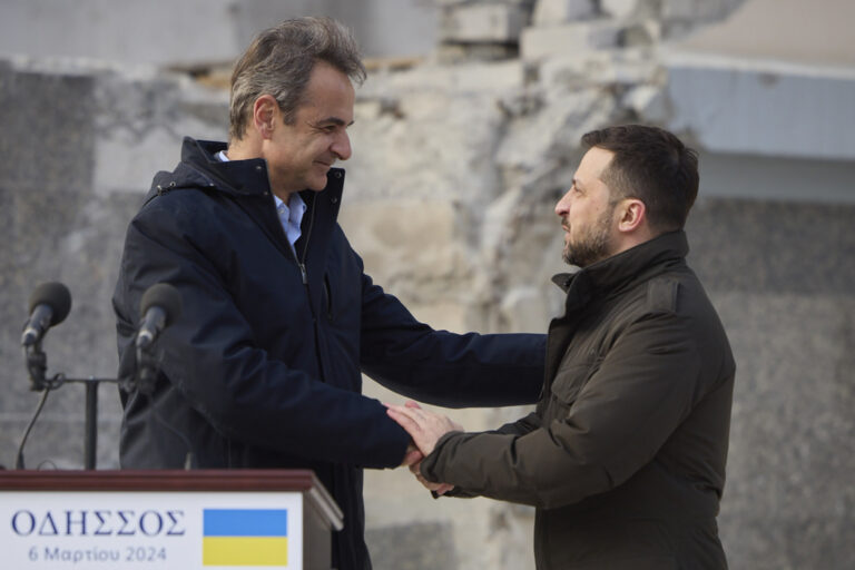 Στη σκιά της νέας μαζικής ρωσικής επίθεσης η Σύνοδος Ουκρανίας – ΝΑ Ευρώπης την Τετάρτη στην Οδησσό, παρουσία του Έλληνα πρωθυπουργού