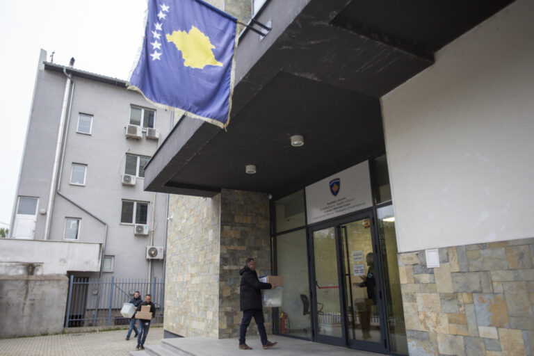 Κόσοβο: Το κοινοβούλιο απέτυχε για 30ή φορά να εκλέξει τον πρόεδρό του