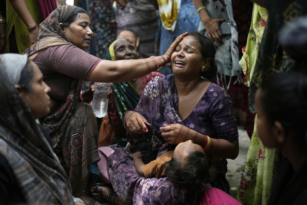 APTOPIX India Plane Crash